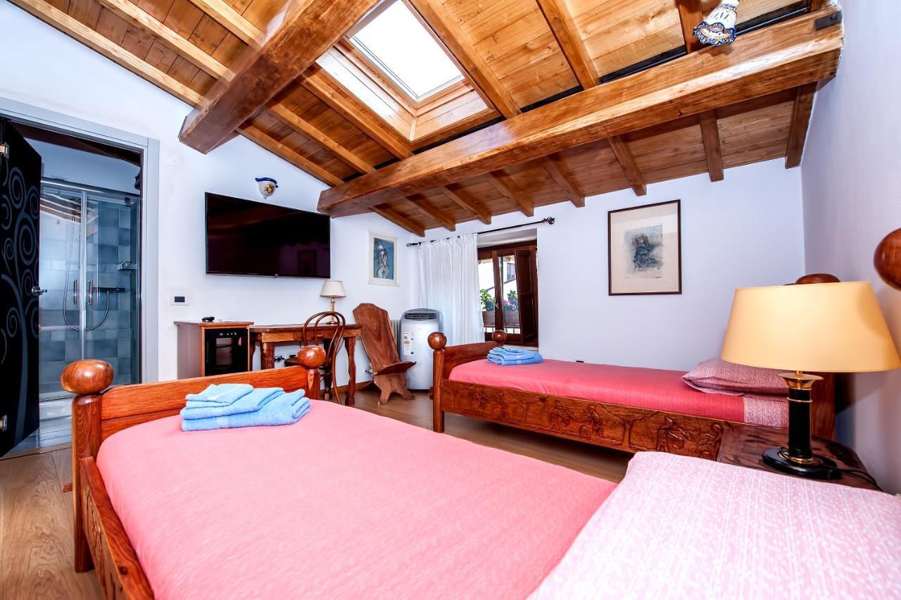 B&B Bone Novelle Dimora Storica Palazzo Zuzi L'Aquila Exterior photo