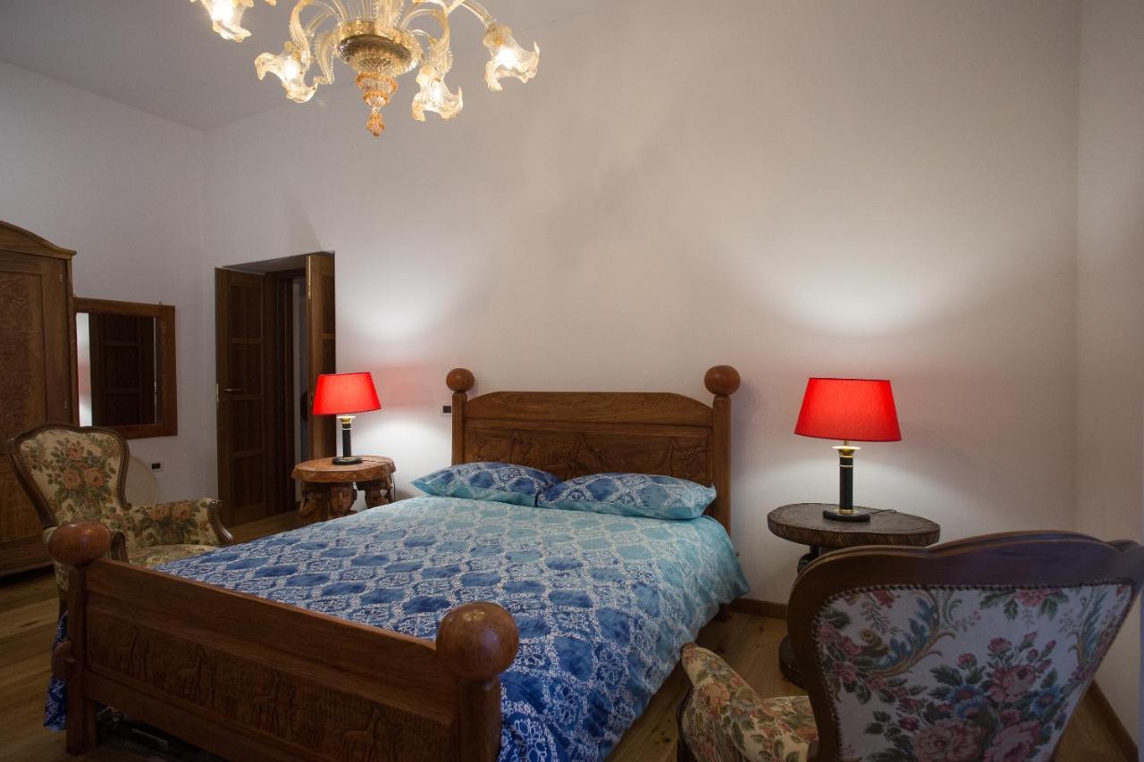 B&B Bone Novelle Dimora Storica Palazzo Zuzi L'Aquila Exterior photo